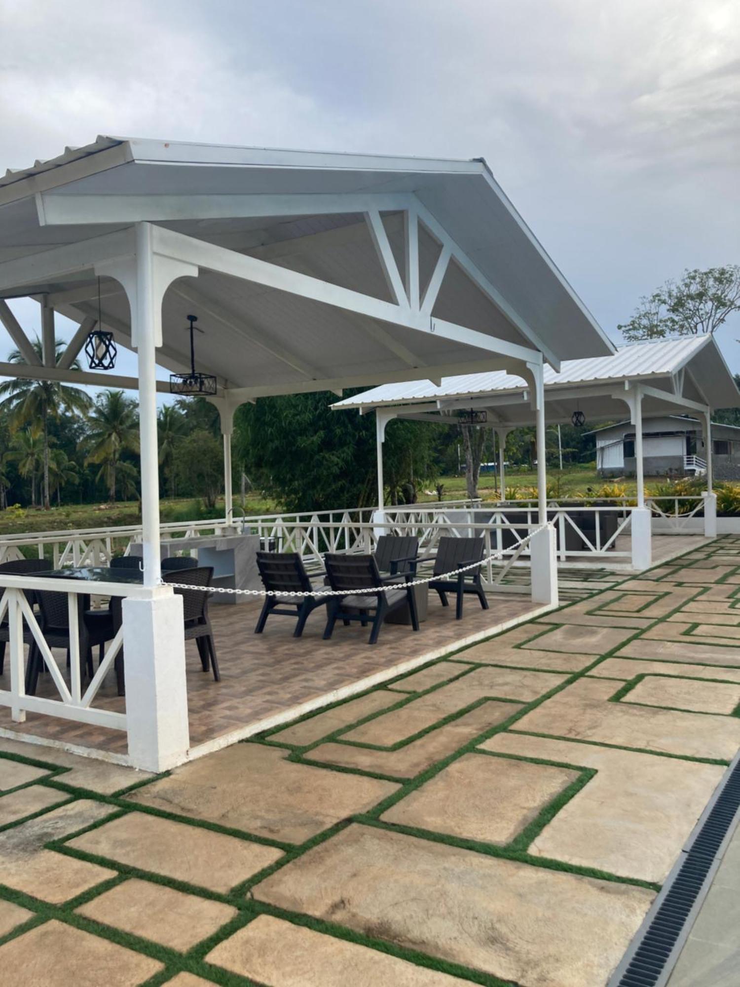 The Eliana Farm Resort And Villas Manolo Fortich Exterior photo